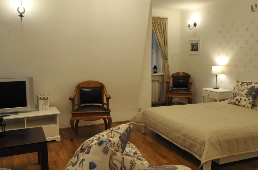 Milotu - Apartament Uniwersytecki Warschau Buitenkant foto