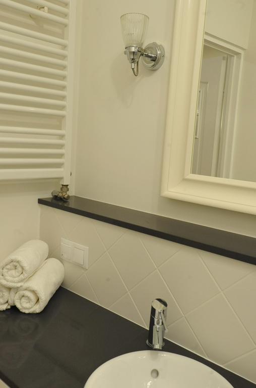 Milotu - Apartament Uniwersytecki Warschau Buitenkant foto