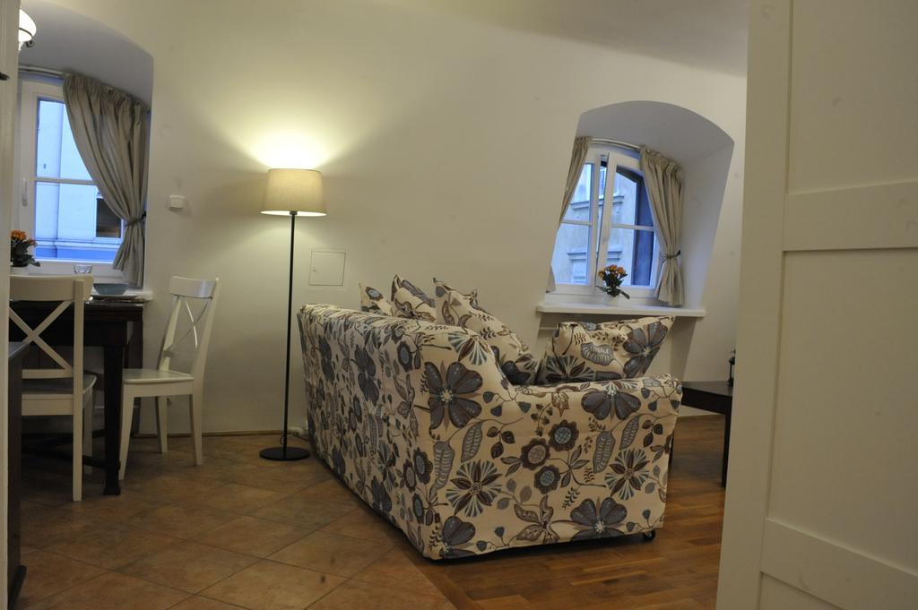 Milotu - Apartament Uniwersytecki Warschau Buitenkant foto